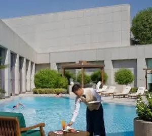 Four Seasons At Kingdom Center فندق